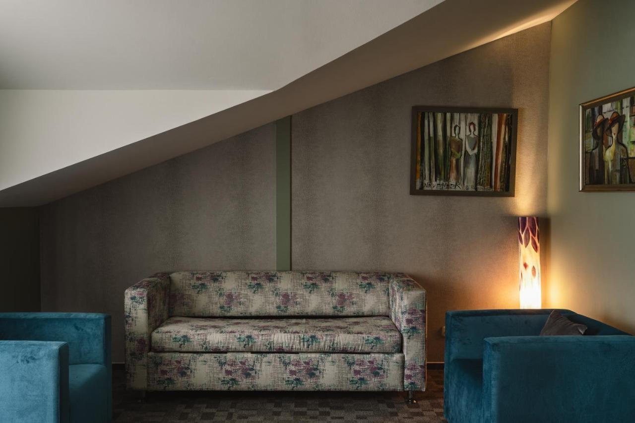 Romantique Veles Hotel Eksteriør billede