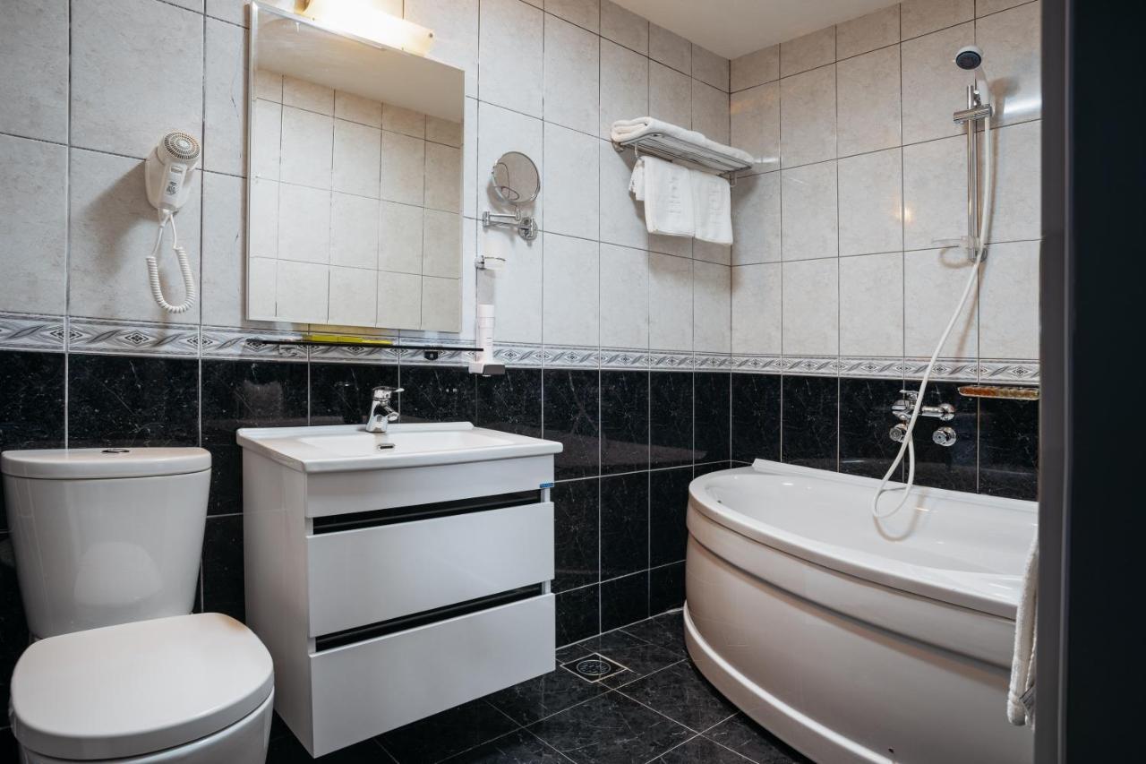Romantique Veles Hotel Eksteriør billede