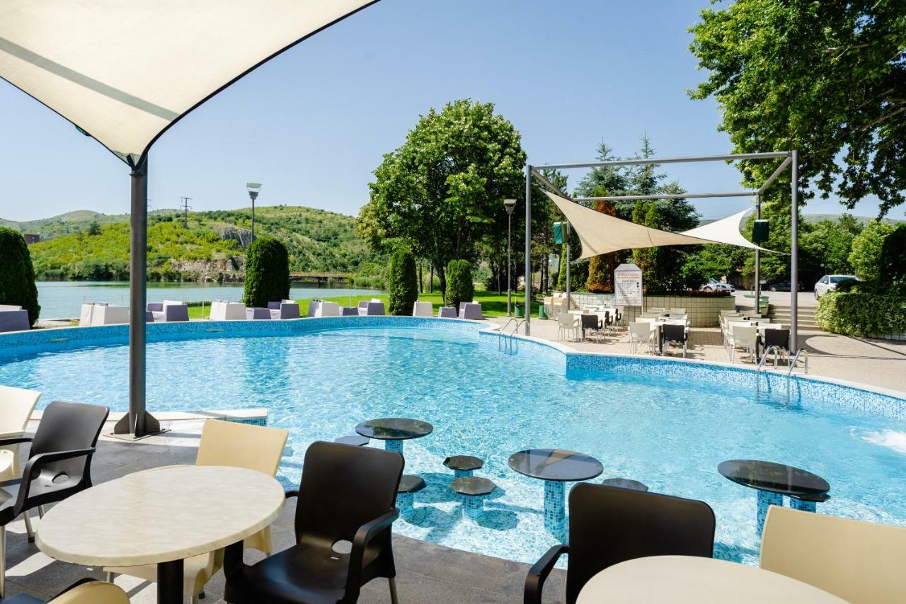 Romantique Veles Hotel Eksteriør billede