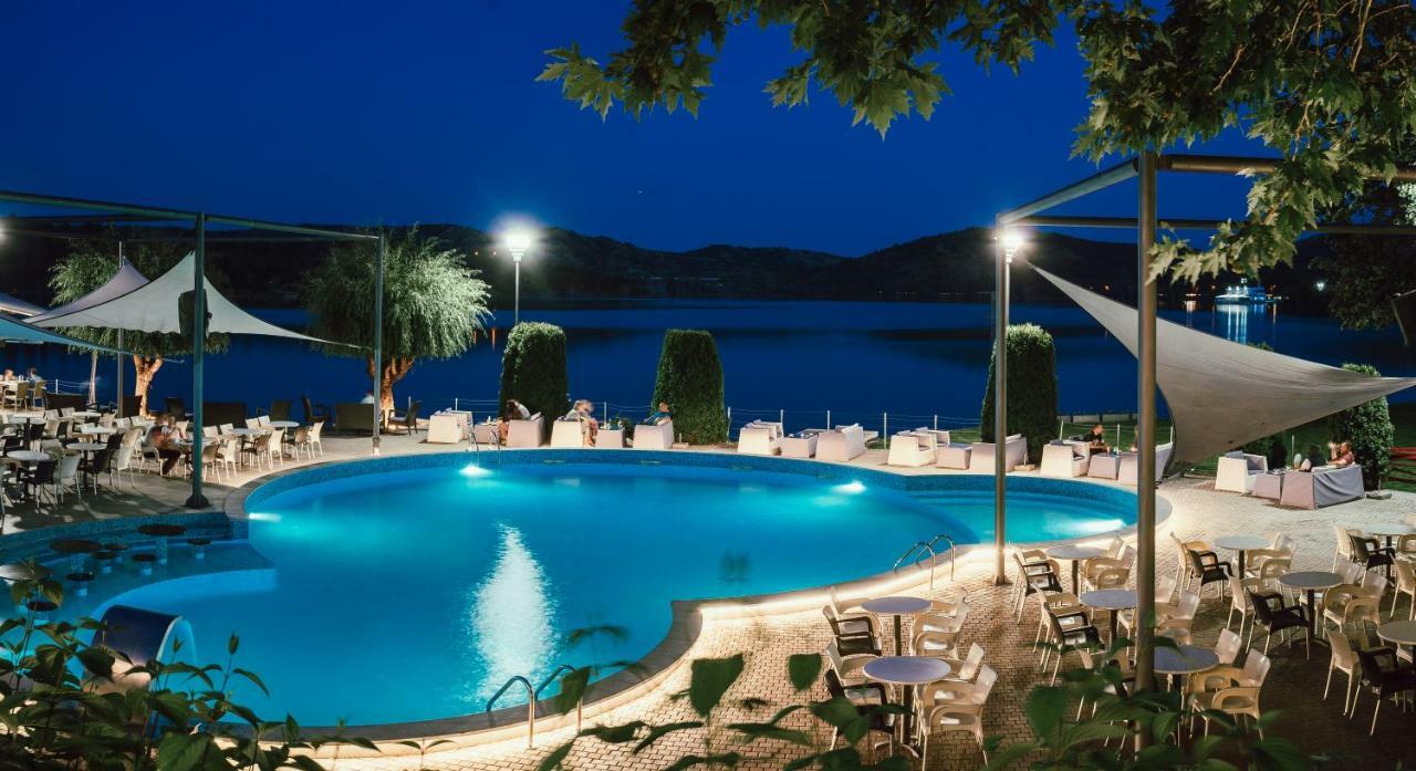 Romantique Veles Hotel Eksteriør billede