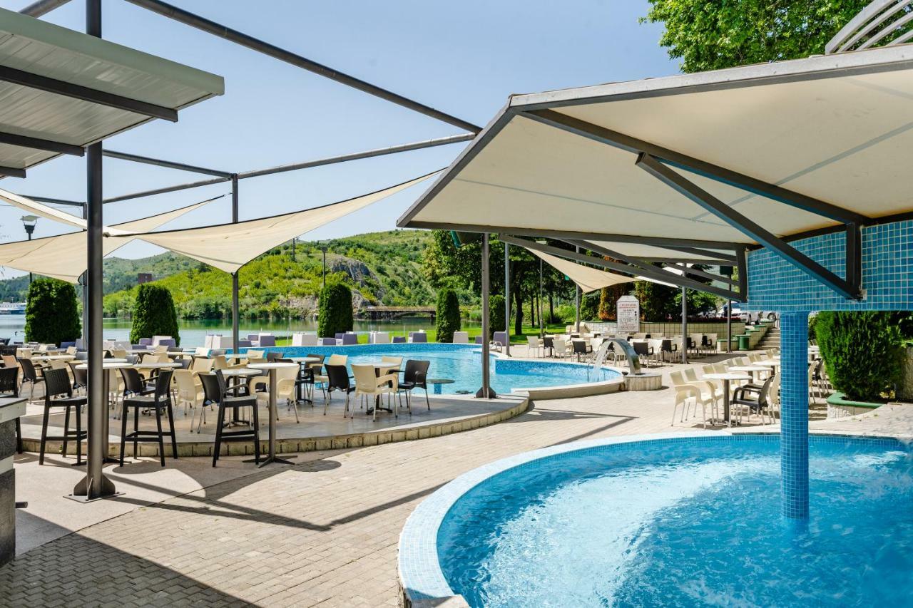 Romantique Veles Hotel Eksteriør billede